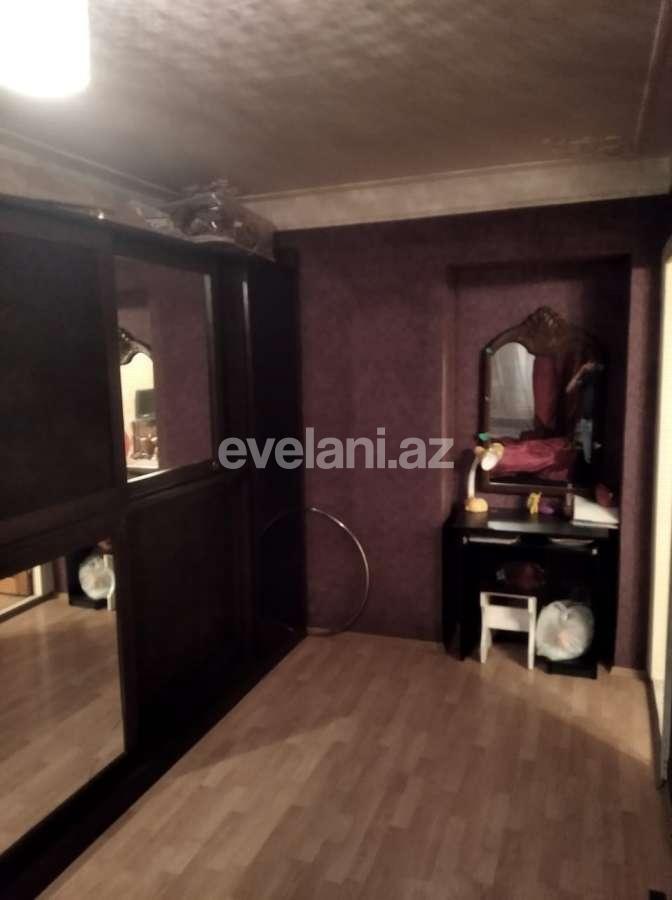 Sale, old building, 4 room, 100 m², Inshaatchilar m.