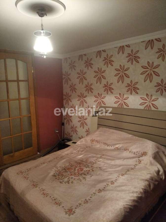 Sale, old building, 4 room, 100 m², Inshaatchilar m.