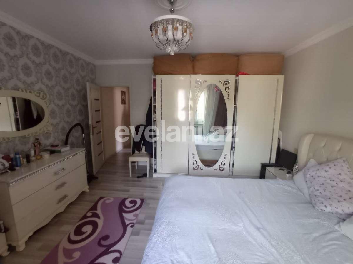 Продаётся, вторичка, 3-комнаты, 70 m², Элмляр Академиясы m.