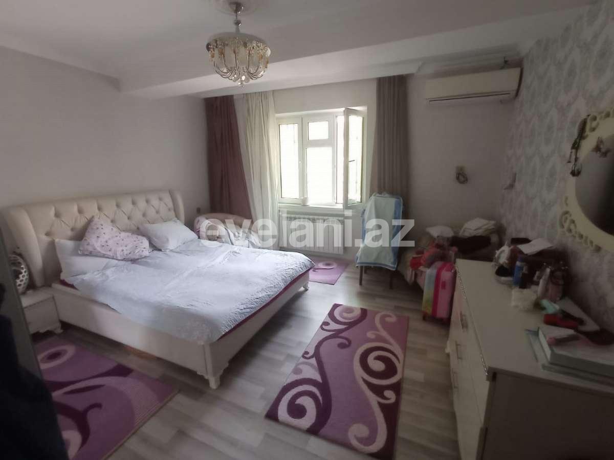 Продаётся, вторичка, 3-комнаты, 70 m², Элмляр Академиясы m.