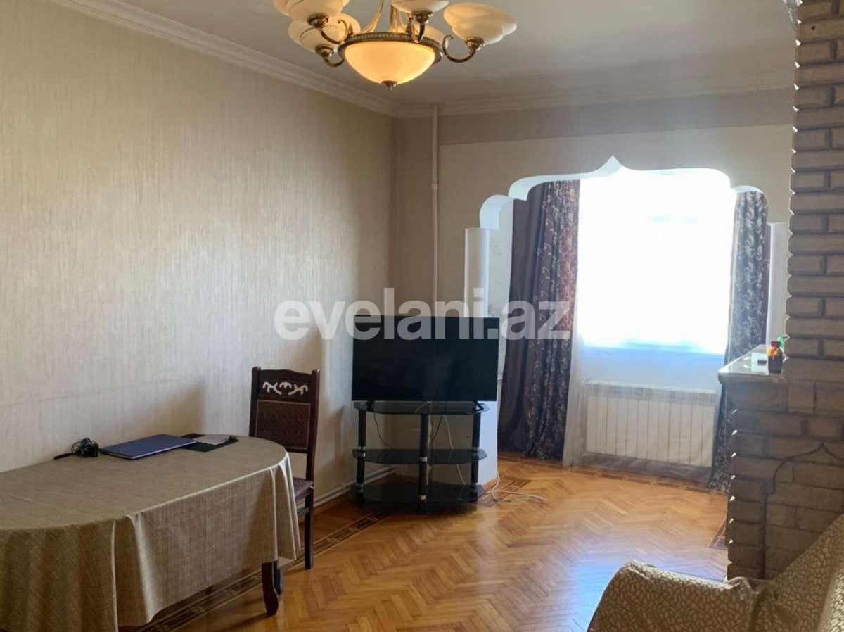 Satılır, köhnə tikili, 4 otaqlı, 110 m², İnşaatçılar m.