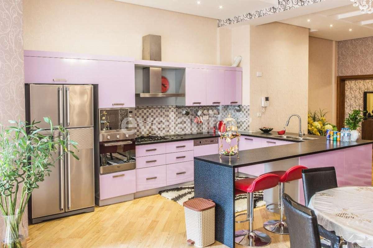 Satılır, yeni tikili, 4 otaqlı, 250 m², Sahil m.