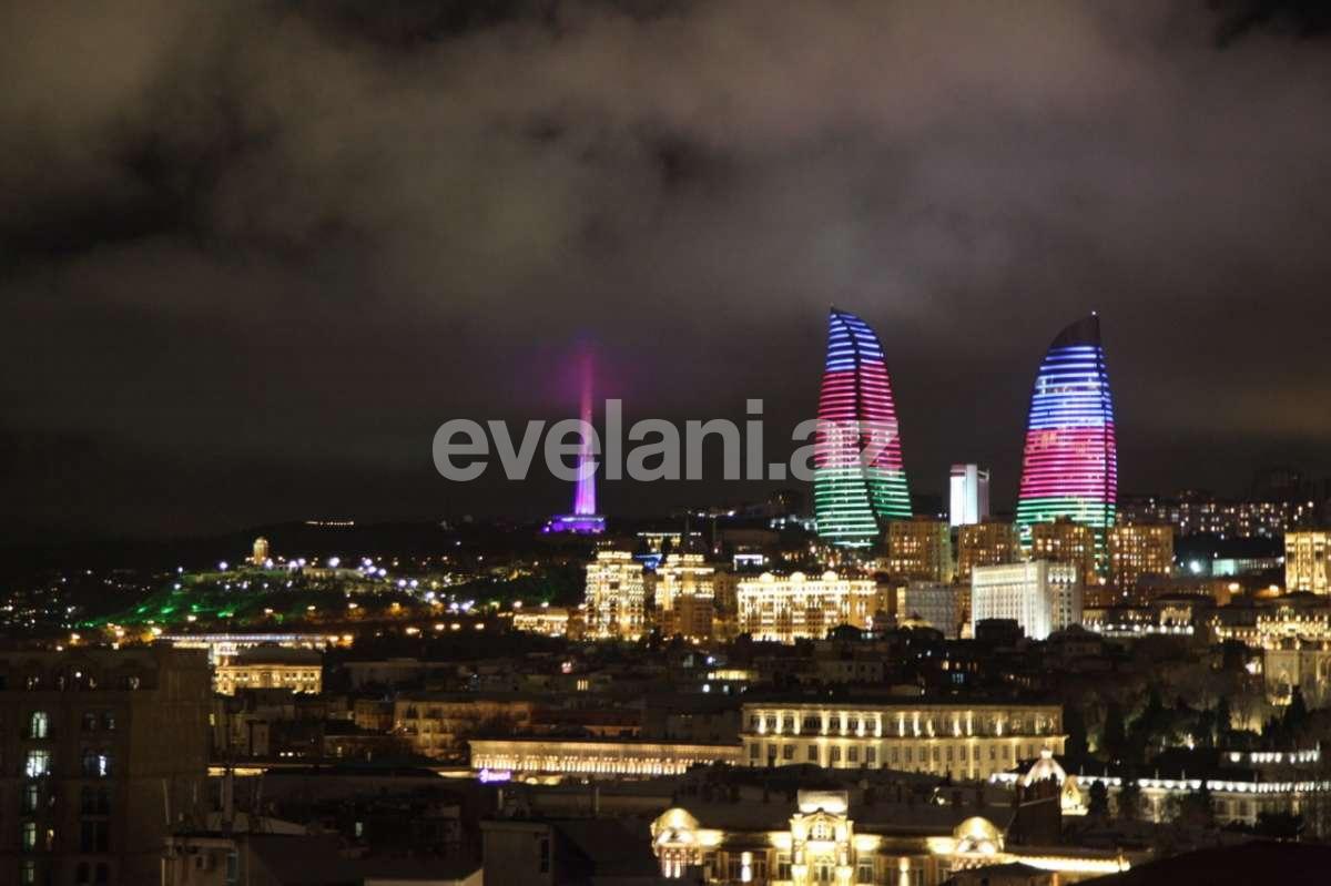 Satılır, yeni tikili, 4 otaqlı, 250 m², Sahil m.