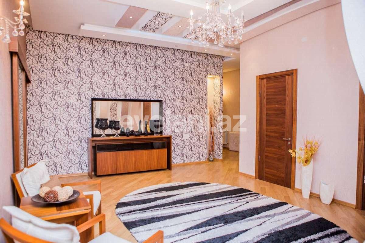 Satılır, yeni tikili, 4 otaqlı, 250 m², Sahil m.