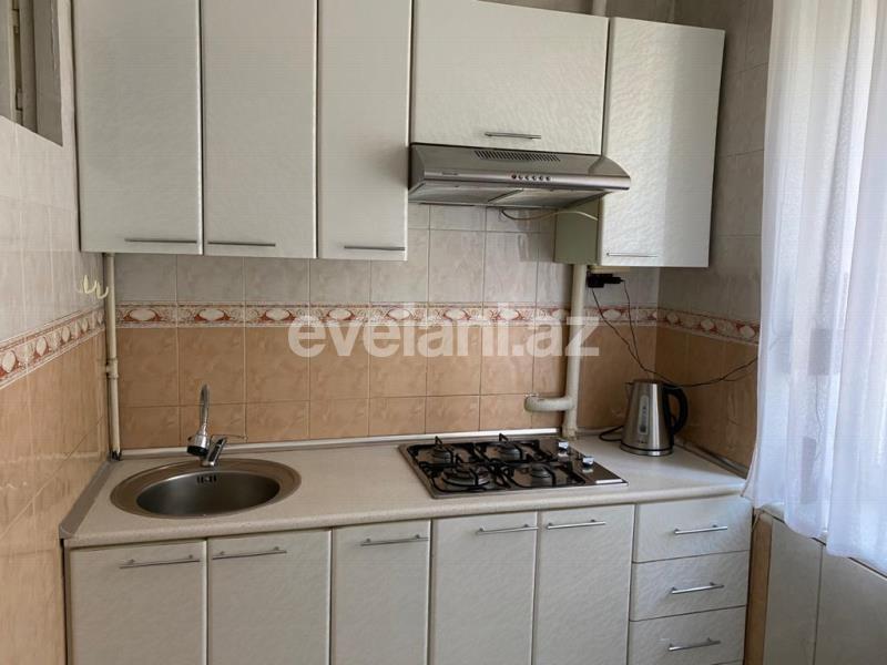 Продаётся, вторичка, 3-комнаты, 65 m², Элмляр Академиясы m.