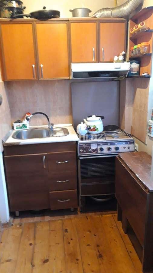 Satılır, köhnə tikili, 3 otaqlı, 65 m², Yeni Yasamal q.