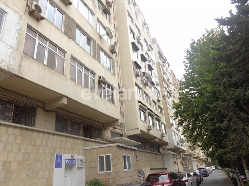 Продаётся, вторичка, 3-комнаты, 95 m², Элмляр Академиясы m.