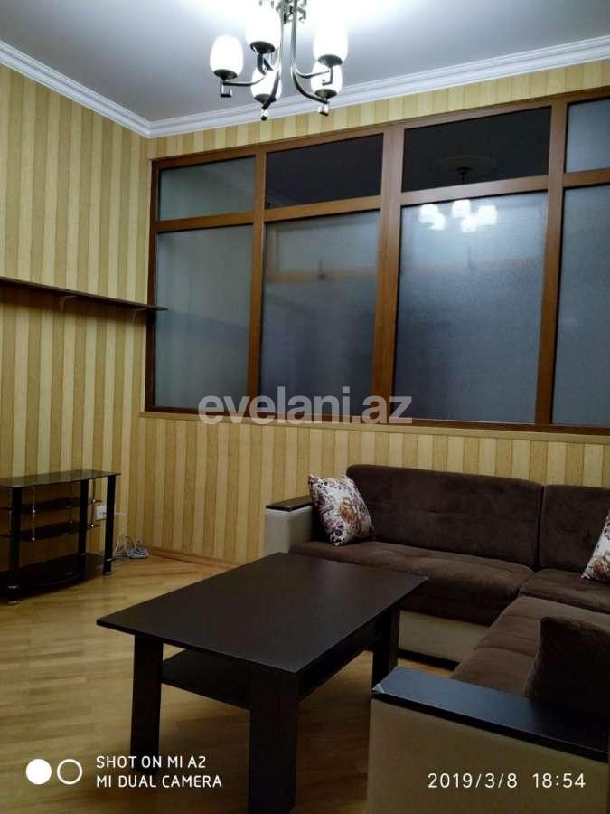 Kirayə verilir, yeni tikili, 2 otaqlı, 80 m², İnşaatçılar m.