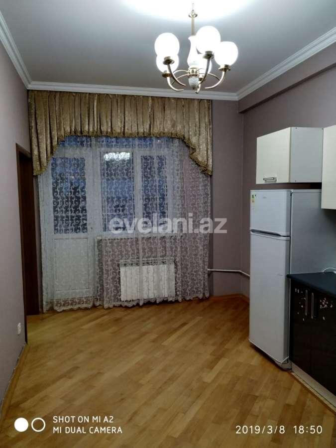 Kirayə verilir, yeni tikili, 2 otaqlı, 80 m², İnşaatçılar m.
