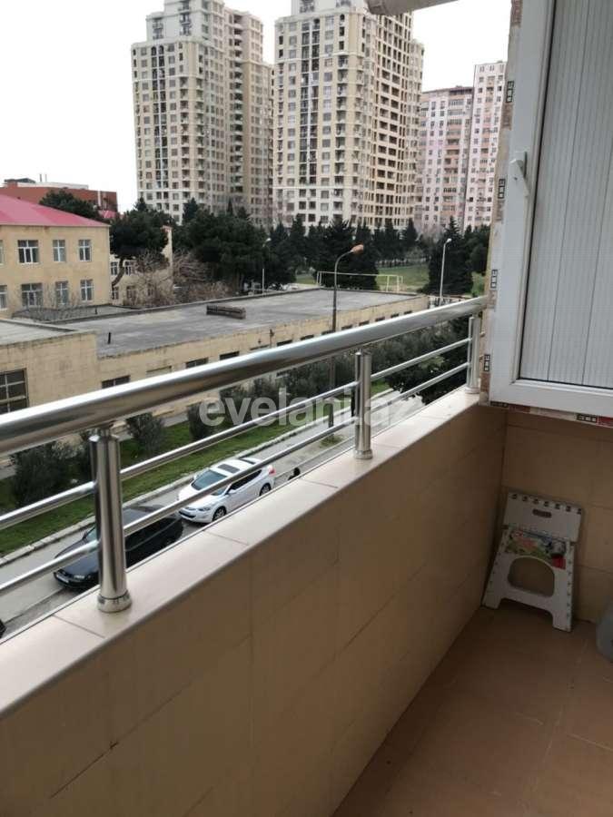 Kirayə verilir, yeni tikili, 2 otaqlı, 80 m², İnşaatçılar m.