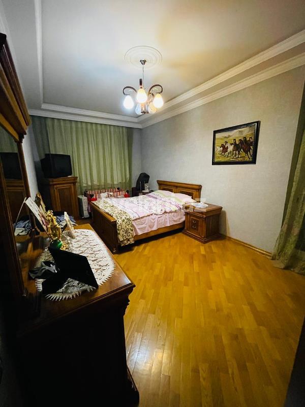 Satılır, yeni tikili, 4 otaqlı, 160 m², Elmlər Akademiyası m.