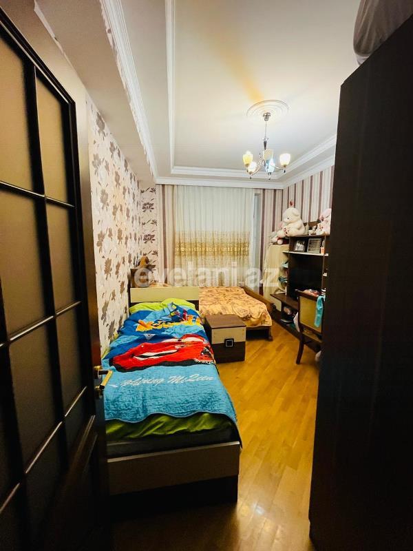 Satılır, yeni tikili, 4 otaqlı, 160 m², Elmlər Akademiyası m.