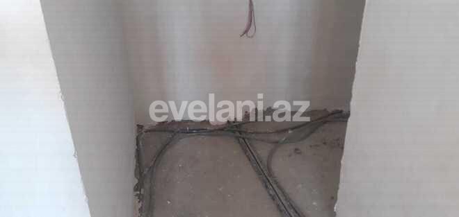 Satılır, yeni tikili, 2 otaqlı, 105 m², İnşaatçılar m.