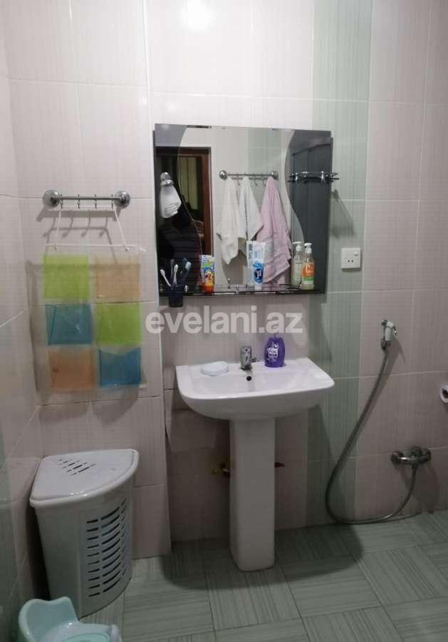 Satılır, yeni tikili, 2 otaqlı, 60 m², İnşaatçılar m.
