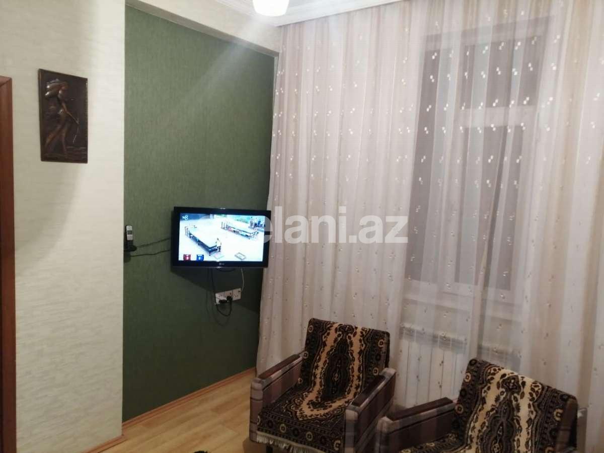 Satılır, yeni tikili, 2 otaqlı, 60 m², İnşaatçılar m.