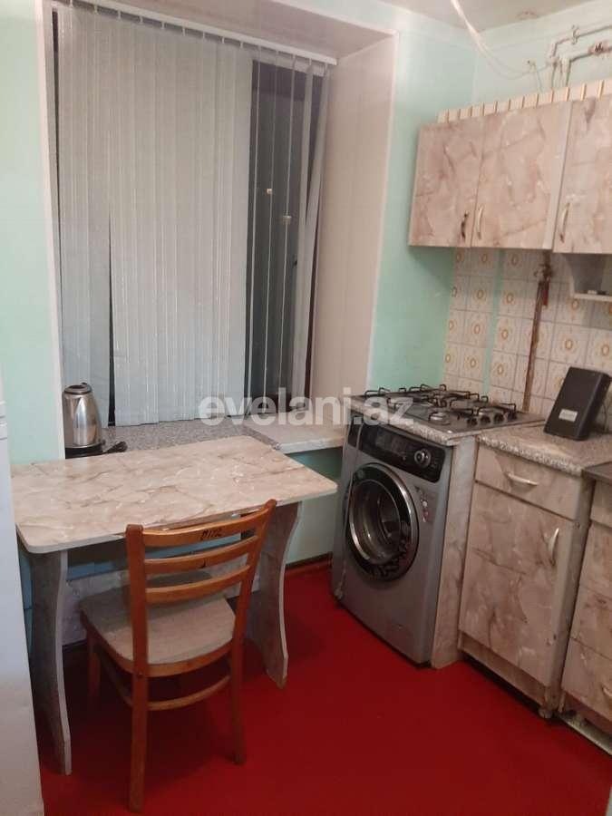 Kirayə verilir, köhnə tikili, 1 otaqlı, 40 m², İnşaatçılar m.