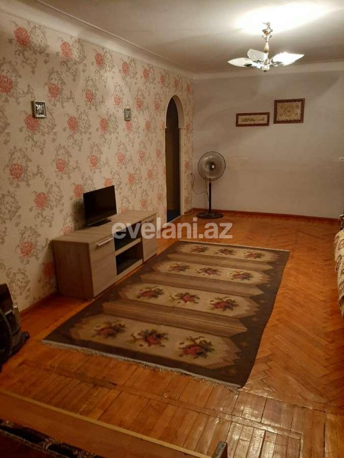 Kirayə verilir, köhnə tikili, 1 otaqlı, 40 m², İnşaatçılar m.
