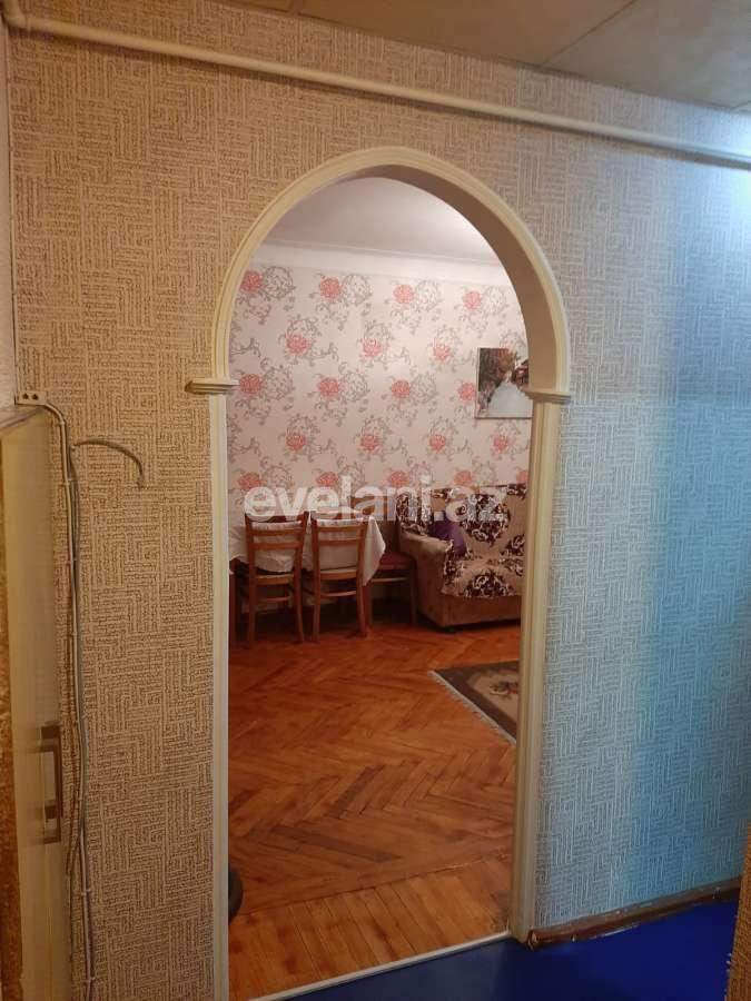 Kirayə verilir, köhnə tikili, 1 otaqlı, 40 m², İnşaatçılar m.