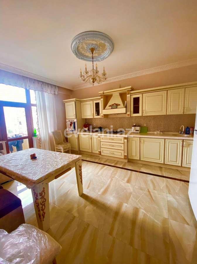 Satılır, yeni tikili, 3 otaqlı, 137 m², Şah İsmayıl Xətai m.