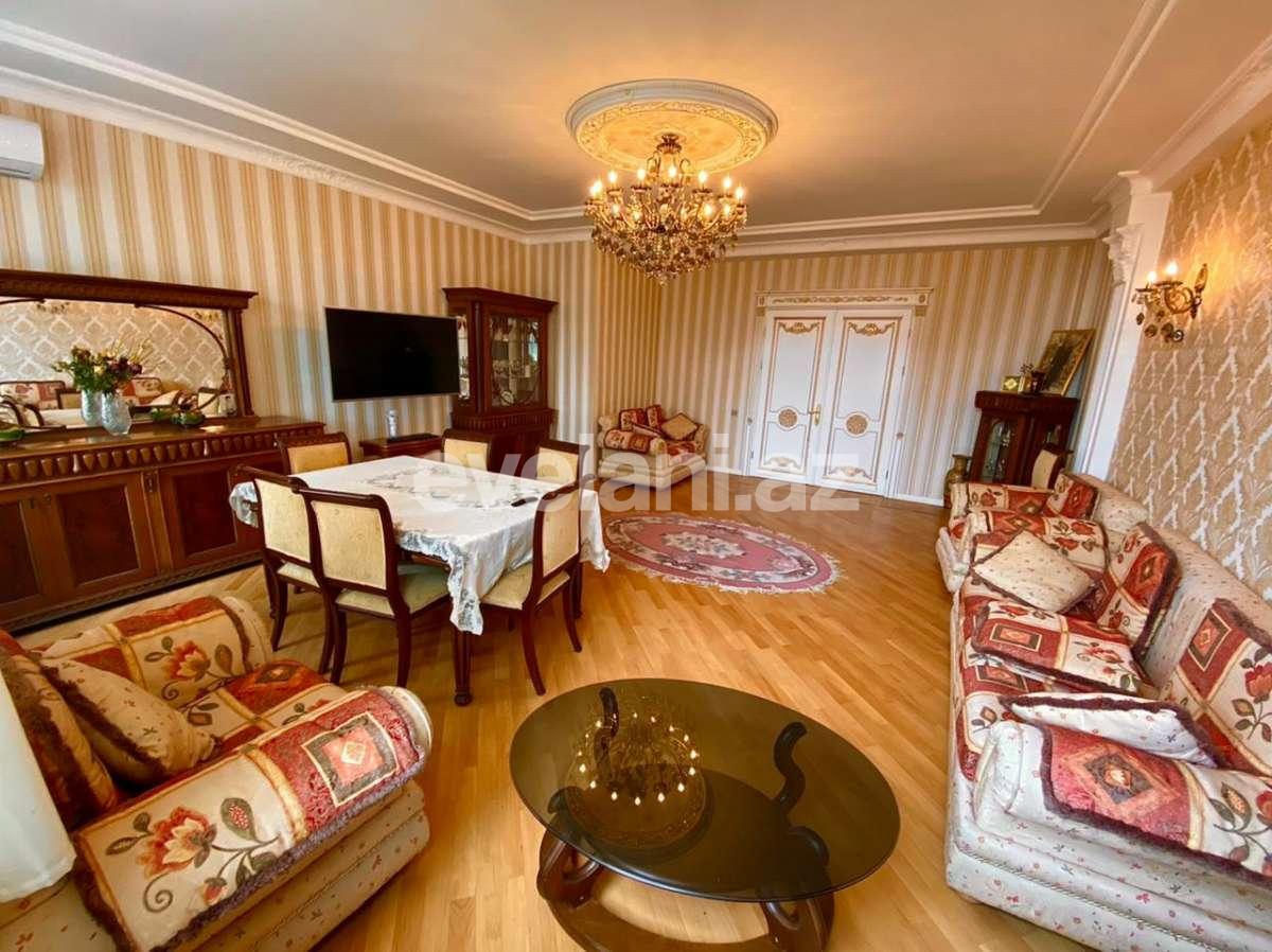 Satılır, yeni tikili, 3 otaqlı, 137 m², Şah İsmayıl Xətai m.