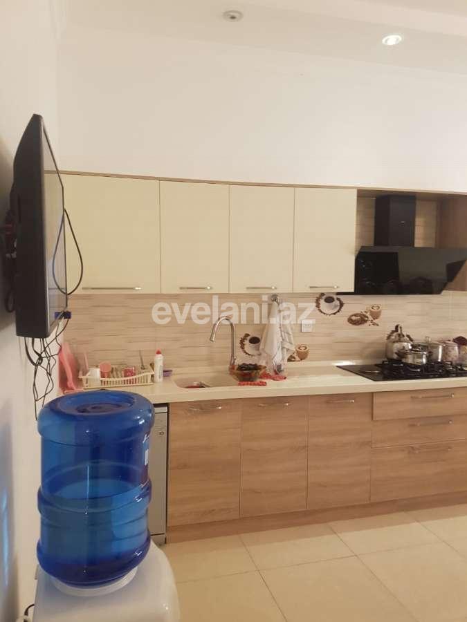 Satılır, villa, 5 otaqlı, 605 m², Qara Qarayev m.