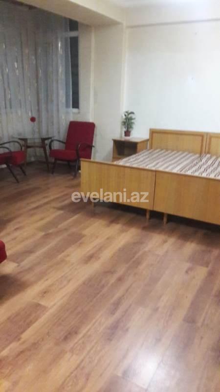 Sale, old building, 1 room, 42 m², Elmlar Akademiyası m.