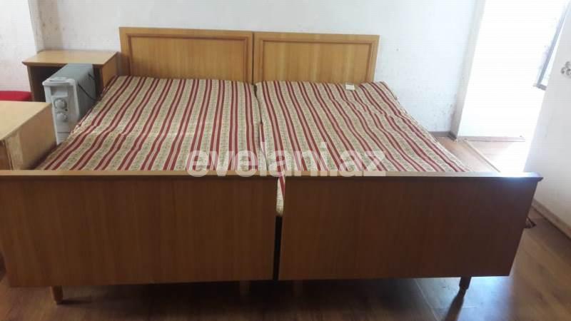 Sale, old building, 1 room, 42 m², Elmlar Akademiyası m.