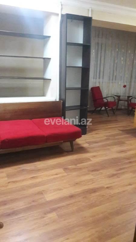 Sale, old building, 1 room, 42 m², Elmlar Akademiyası m.