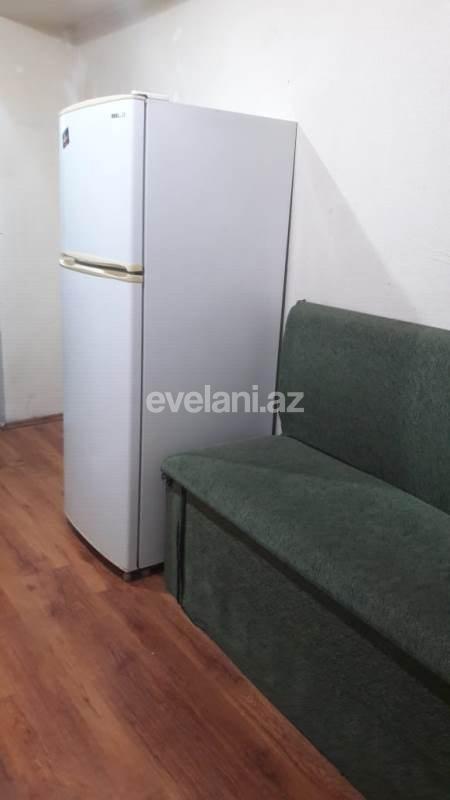 Sale, old building, 1 room, 42 m², Elmlar Akademiyası m.