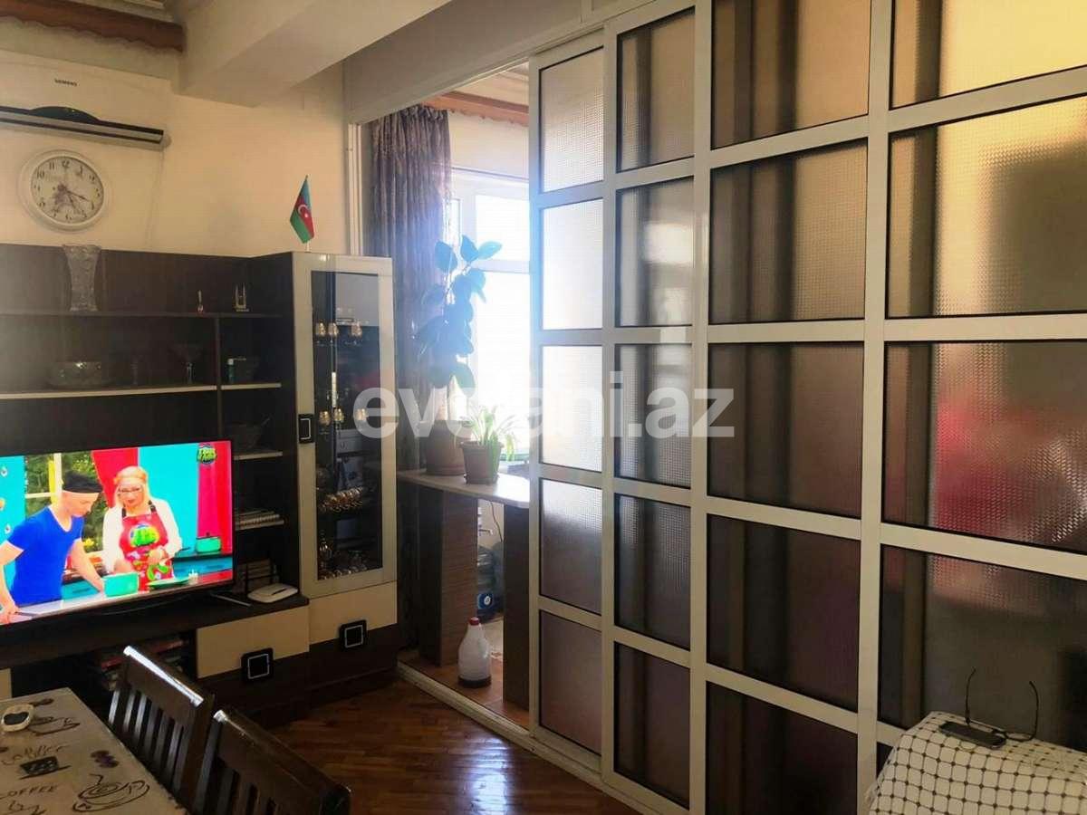 Satılır, köhnə tikili, 3 otaqlı, 65 m², Nəriman Nərimanov m.