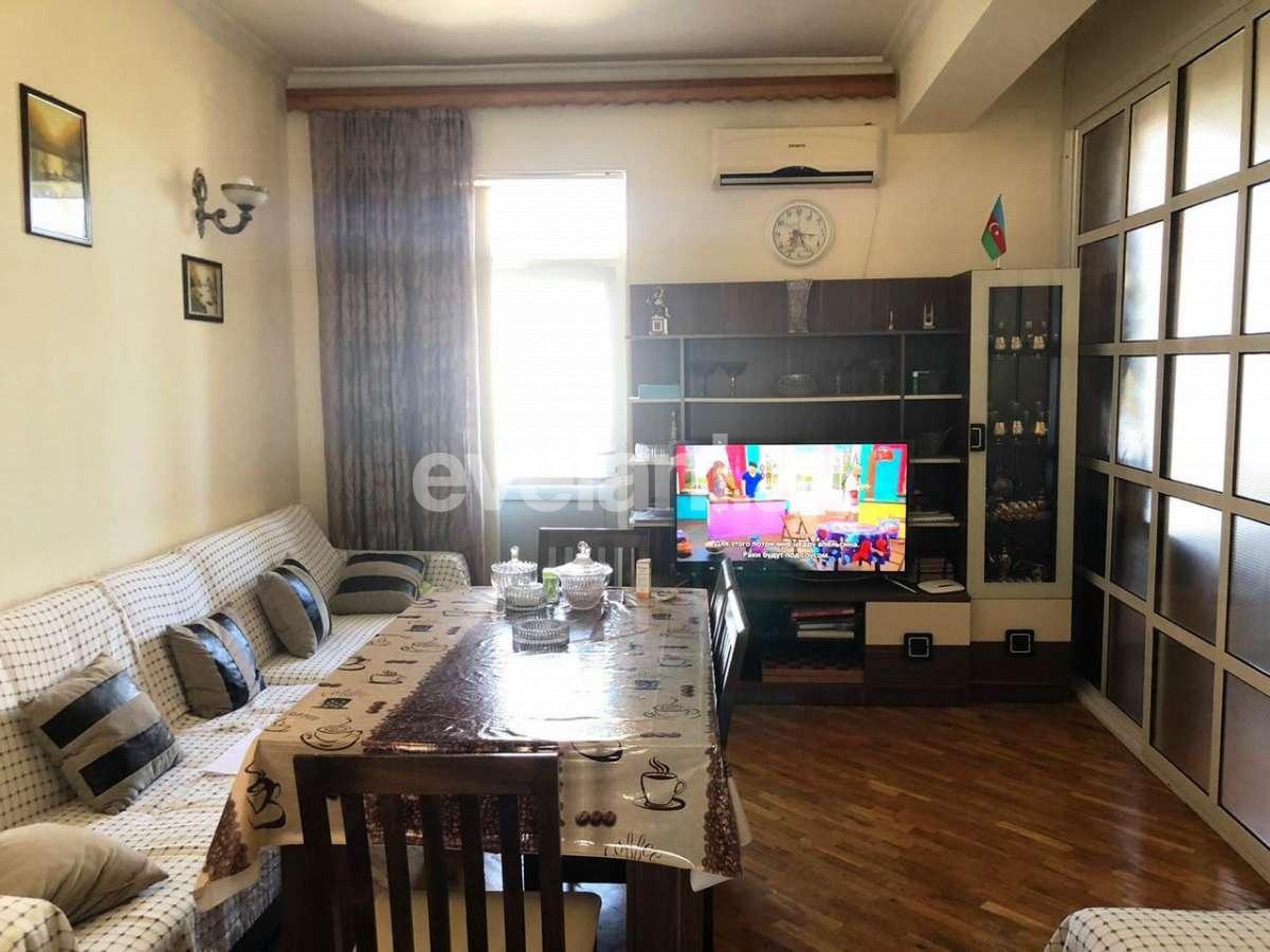 Satılır, köhnə tikili, 3 otaqlı, 65 m², Nəriman Nərimanov m.