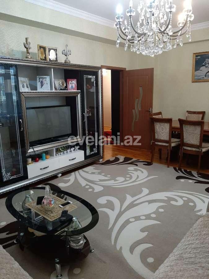 Satılır, yeni tikili, 2 otaqlı, 75 m², İnşaatçılar m.