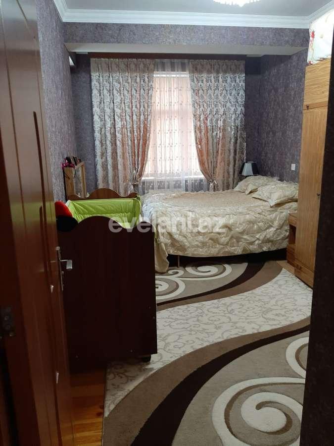 Satılır, yeni tikili, 2 otaqlı, 75 m², İnşaatçılar m.