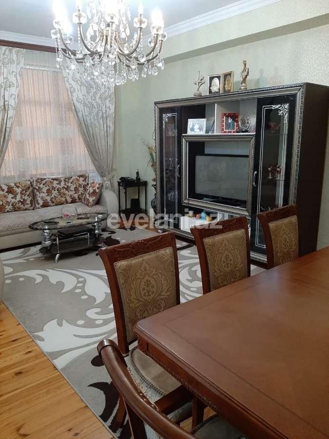 Satılır, yeni tikili, 2 otaqlı, 75 m², İnşaatçılar m.
