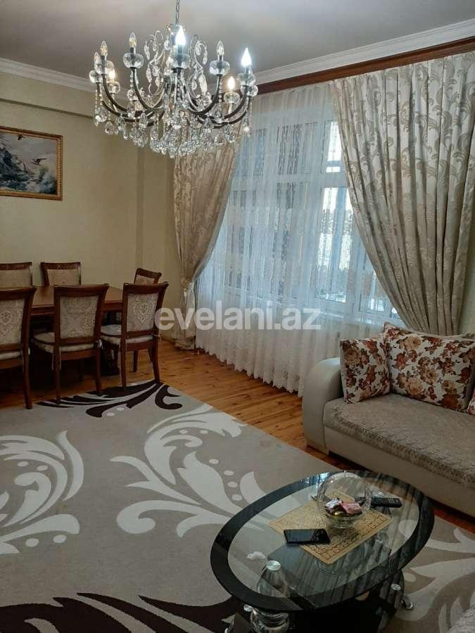 Satılır, yeni tikili, 2 otaqlı, 75 m², İnşaatçılar m.