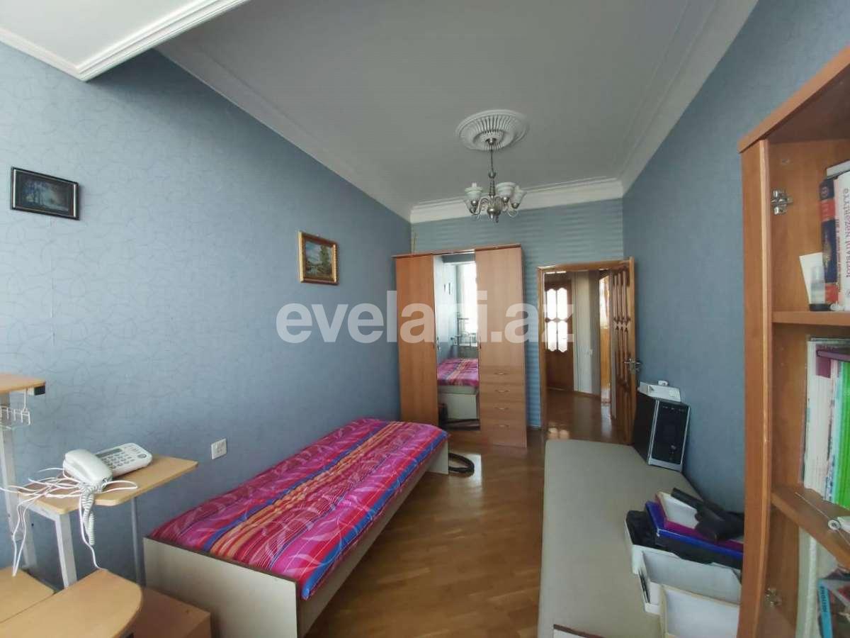 Sale, old building, 3 room, 90 m², Khutor d.