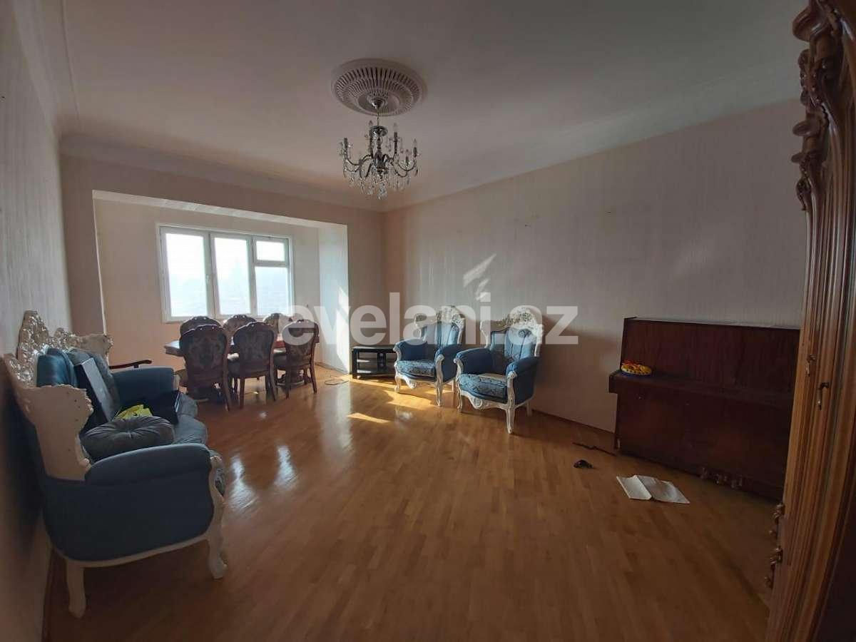Sale, old building, 3 room, 90 m², Khutor d.
