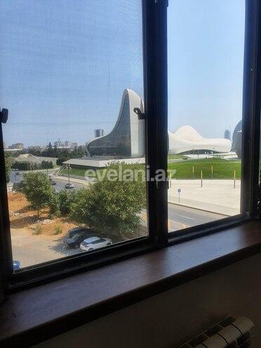 Satılır, köhnə tikili, 4 otaqlı, 120 m², Nəriman Nərimanov m.