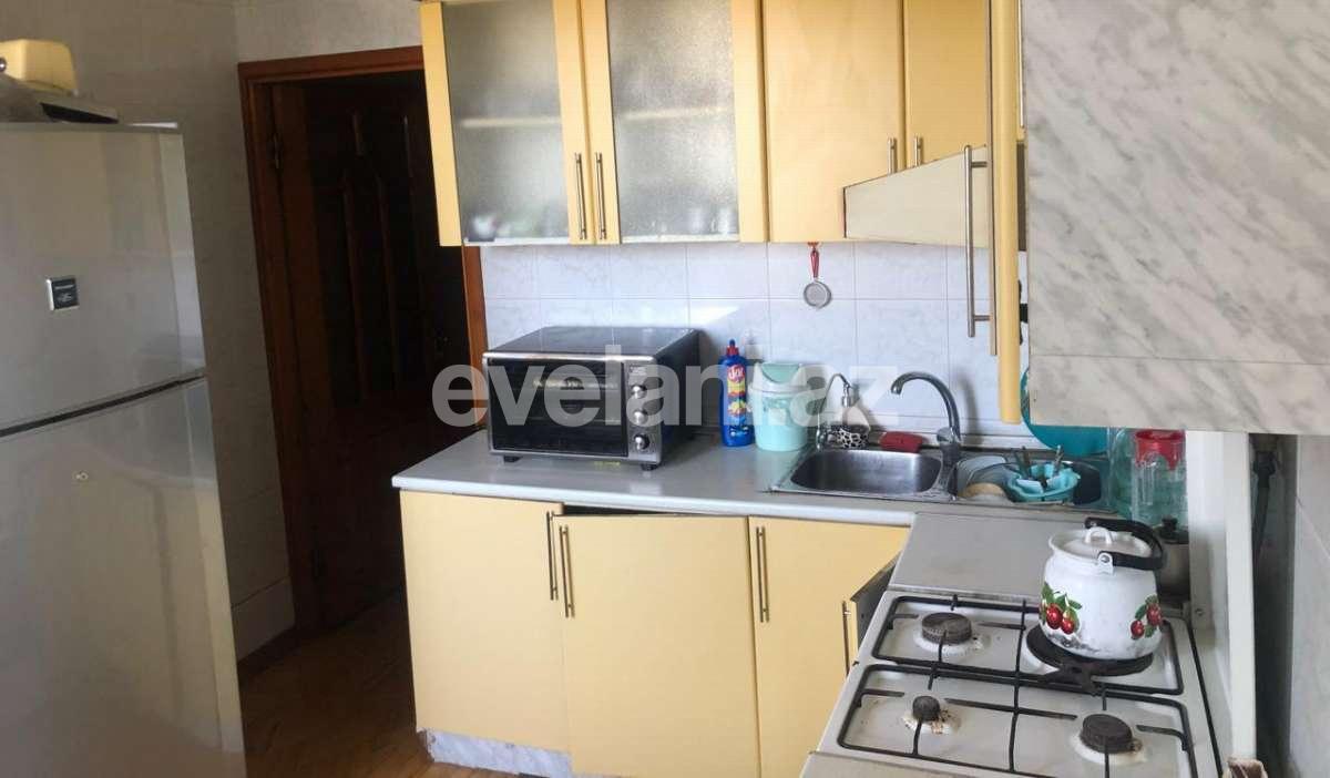 Sale, old building, 5 room, 100 m², Azadlig prospekti m.