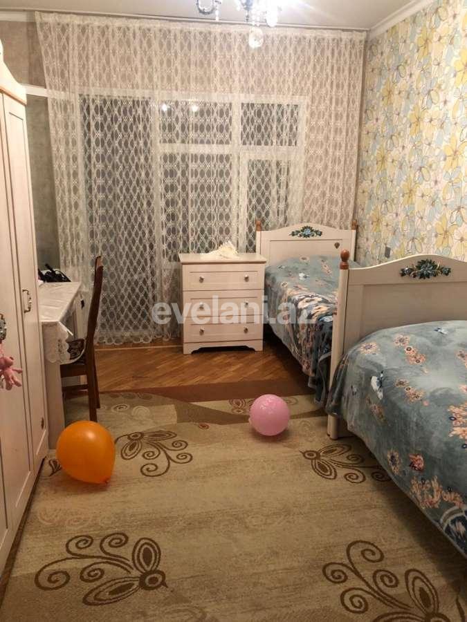 Sale, old building, 3 room, 95 m², 9-th microdistrict d.