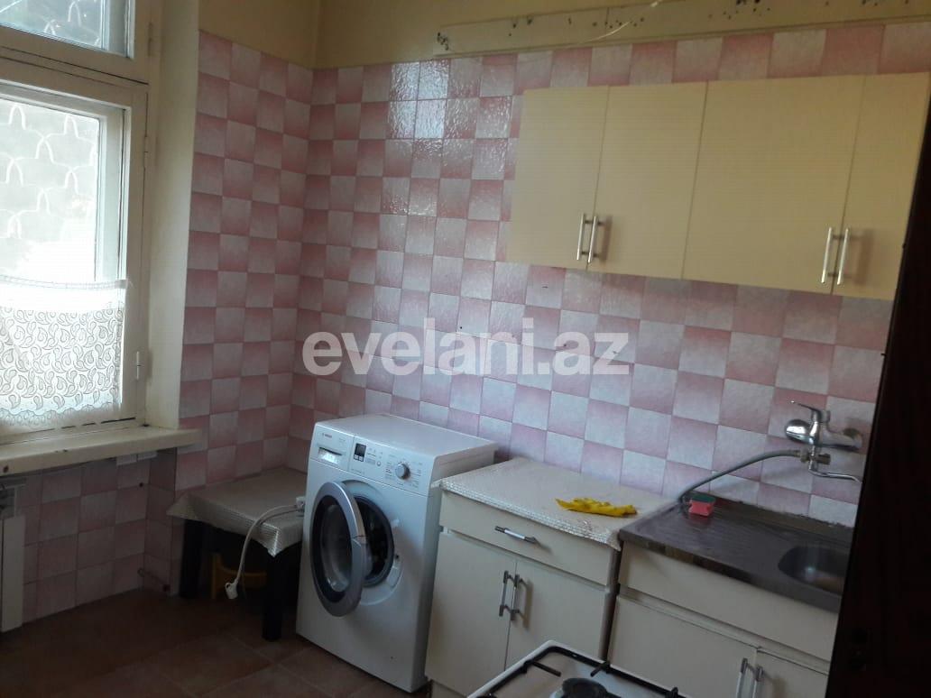 Kirayə verilir, köhnə tikili, 22 otaqlı, 60 m², Azadlıq prospekti m.