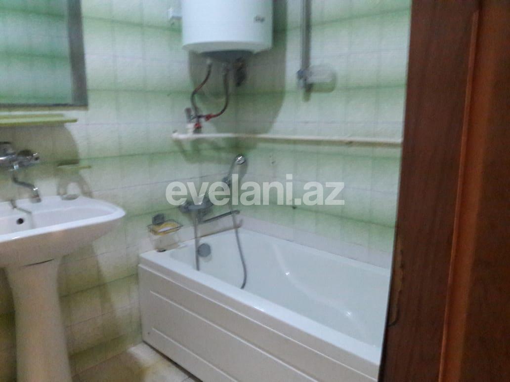 Kirayə verilir, köhnə tikili, 22 otaqlı, 60 m², Azadlıq prospekti m.