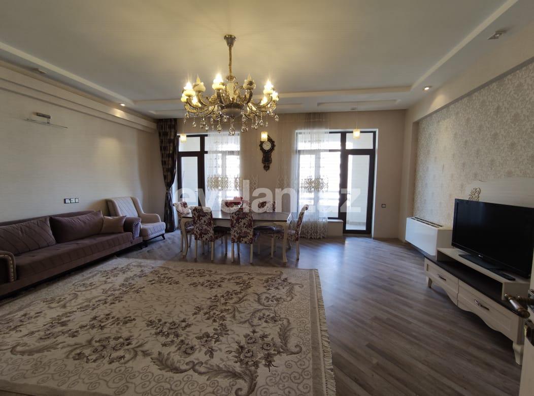 Kirayə verilir, yeni tikili, 3 otaqlı, 125 m², Nizami m.