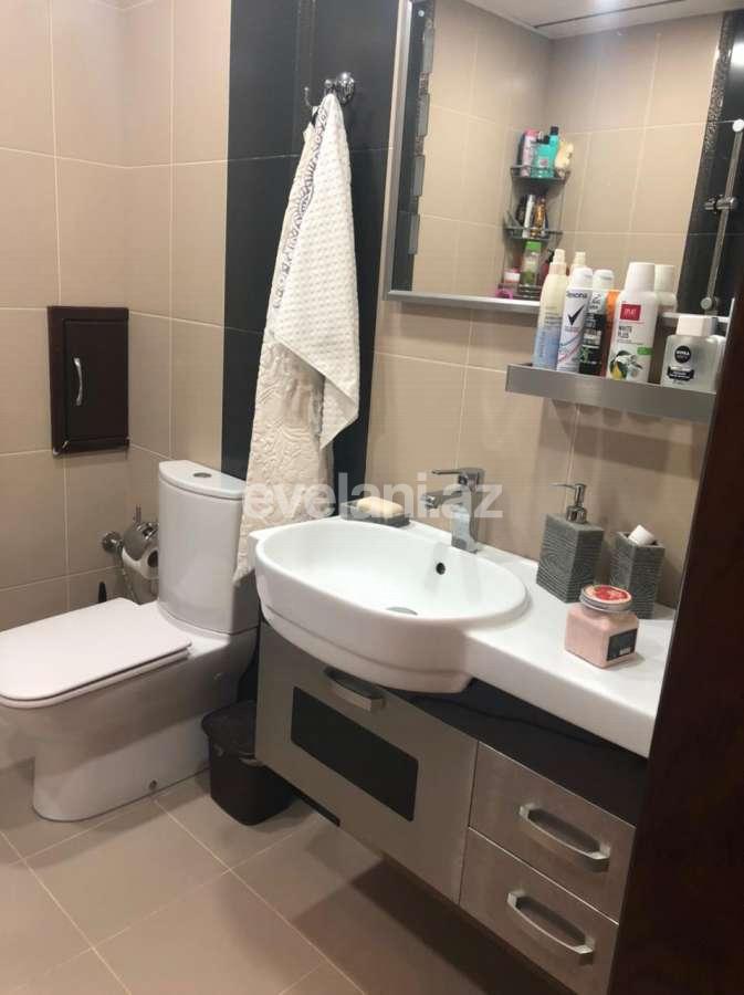 Satılır, yeni tikili, 2 otaqlı, 65 m², Memar Əcəmi m.