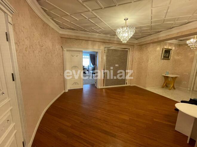 Продаётся, новостройка, 4-комнаты, 200 m², 28 мая m.