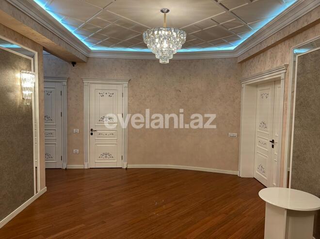 Продаётся, новостройка, 4-комнаты, 200 m², 28 мая m.