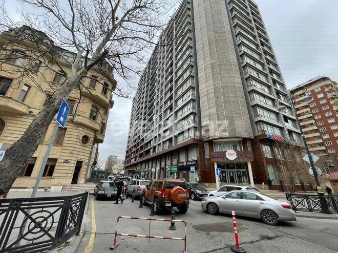 Продаётся, новостройка, 4-комнаты, 200 m², 28 мая m.