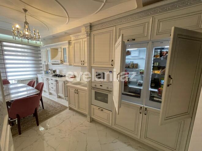 Продаётся, новостройка, 4-комнаты, 200 m², 28 мая m.