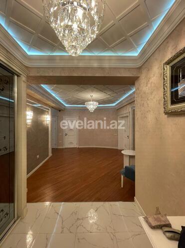 Продаётся, новостройка, 4-комнаты, 200 m², 28 мая m.