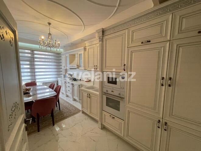 Продаётся, новостройка, 4-комнаты, 200 m², 28 мая m.